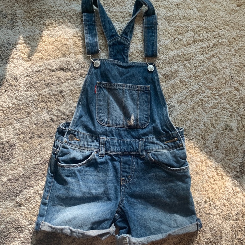Levi short overalls